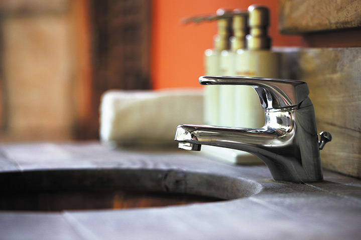 A2B Plumbers are able to fix any leaking taps you may have in Upper Clapton. 